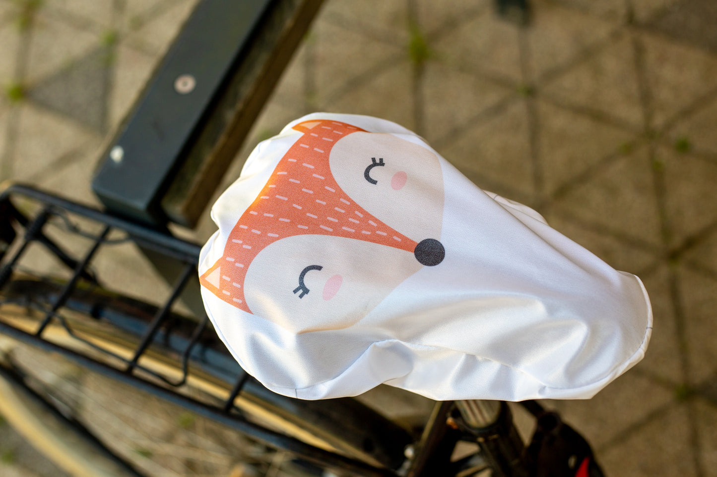 Bike seat rain cover