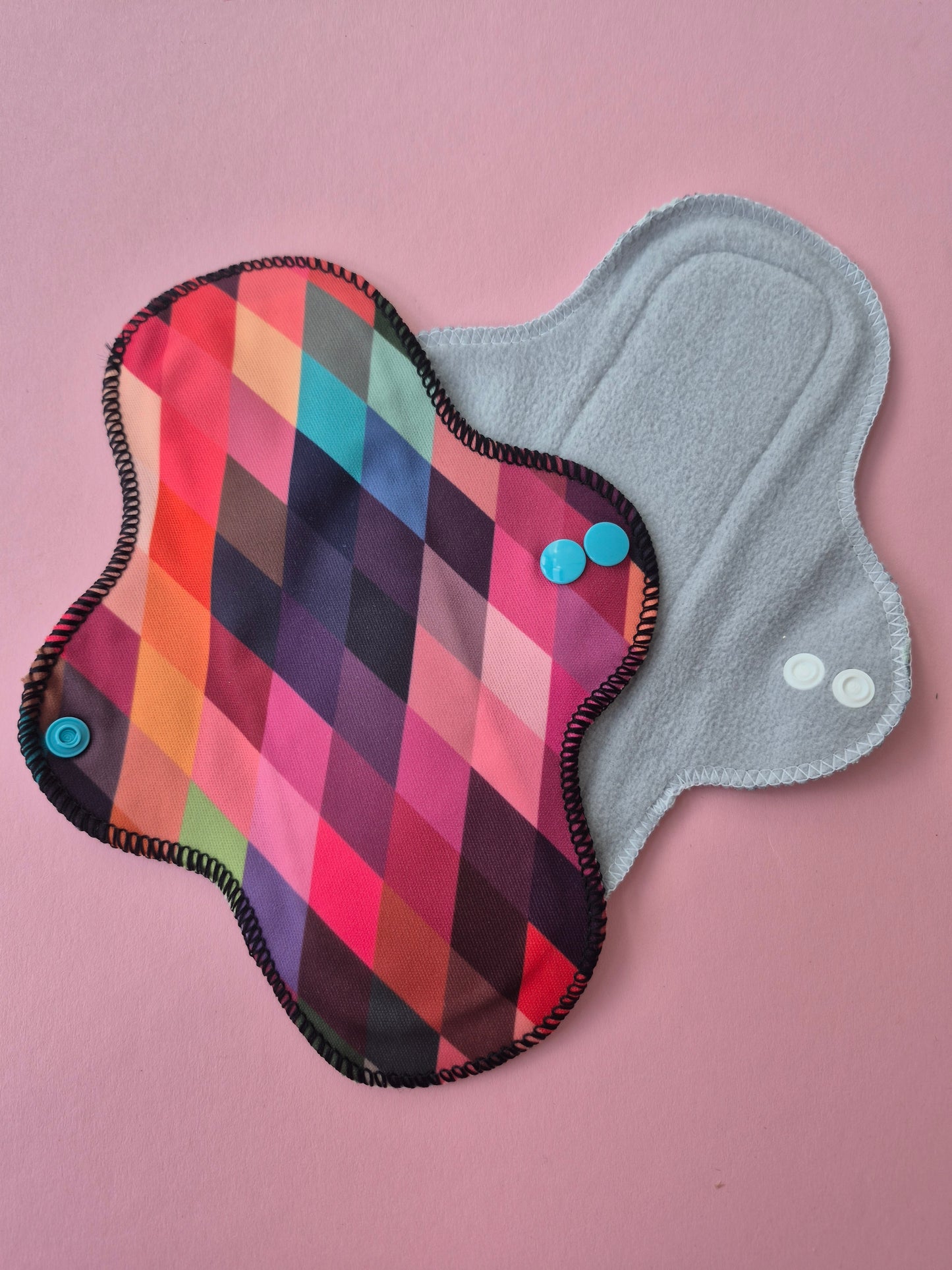Light flow cloth pads