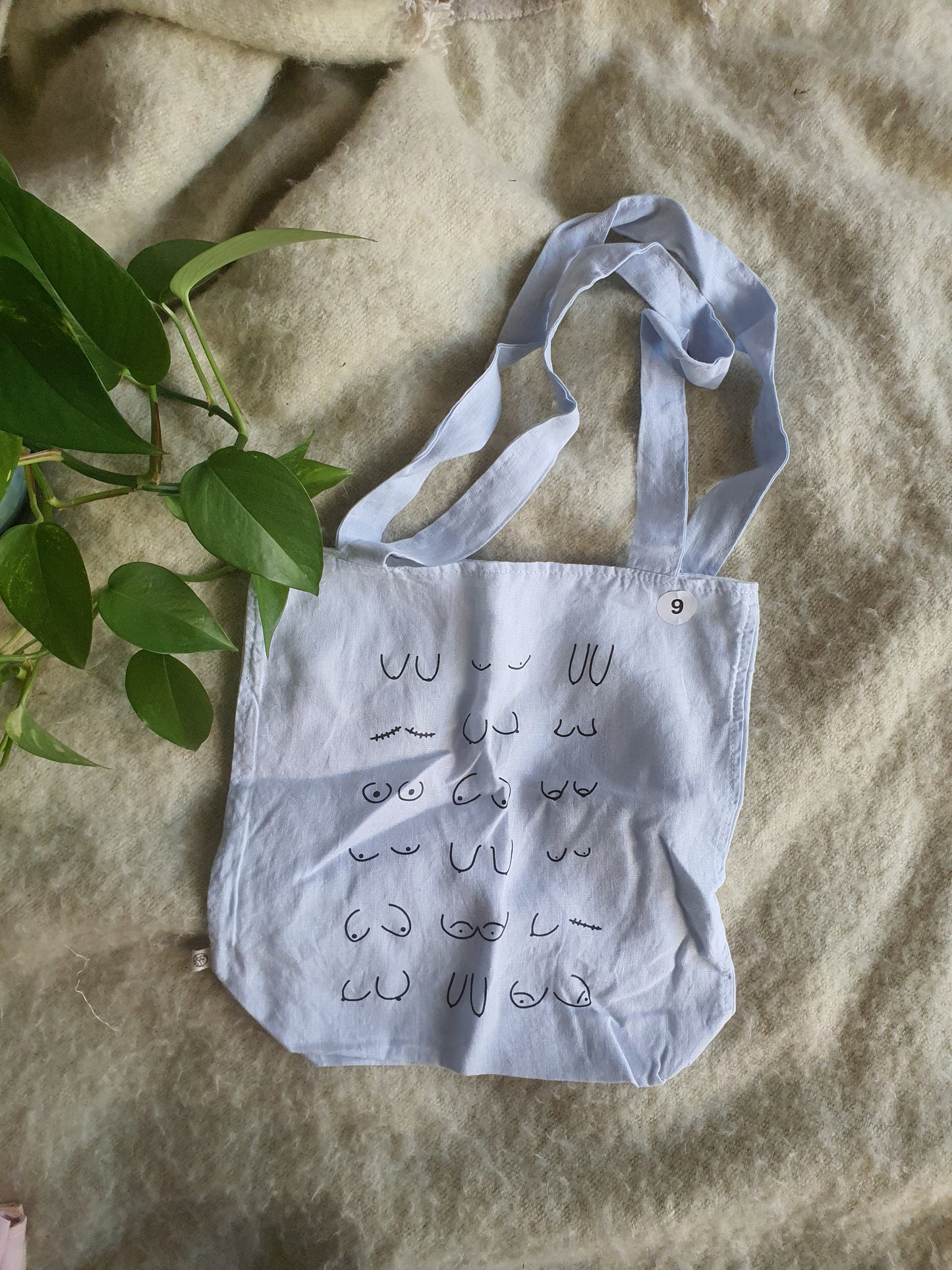 Tote bag