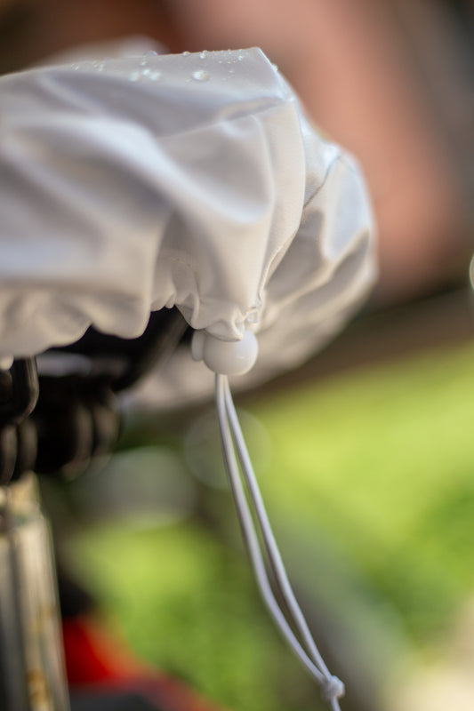 Bike seat rain cover