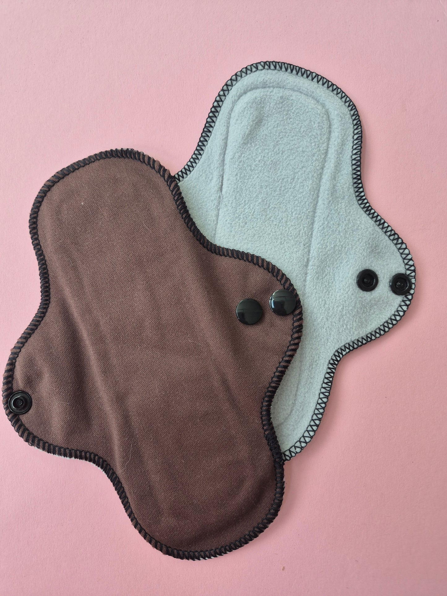 Light flow cloth pads