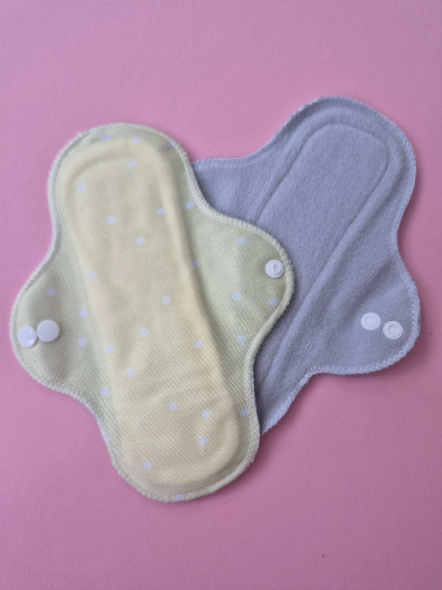Light flow cloth pads